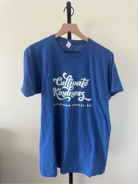 Blue 'Cultivate Kindness' 7 Brew Graphic Tee